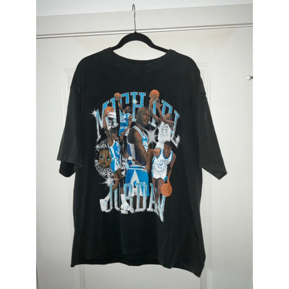 Jordan Flight Essentials Men's Graphic T-Shirt - Picture 3 of 11